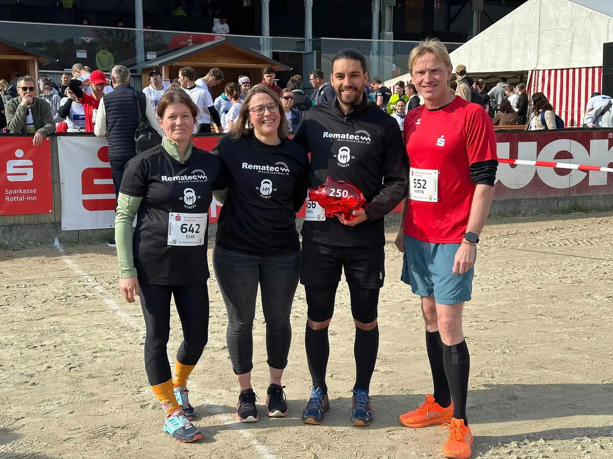 HM Fitness und REMATEC Team beim Sparkassen Halbmarathon Pfarrkirchen 2026